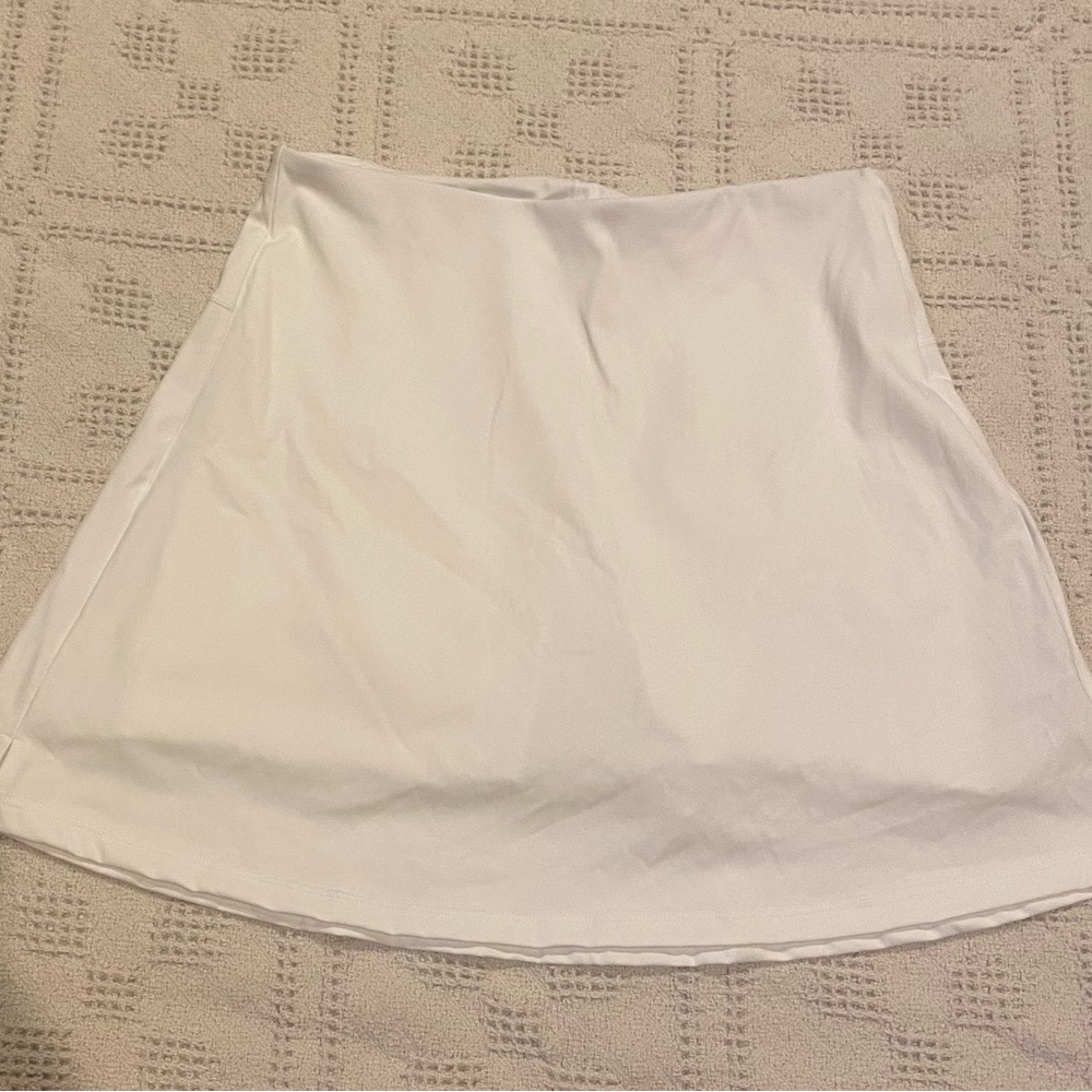 NWOT Ododos Athletic Skort/Skirt White Tennis/Golf Super Buttery Soft